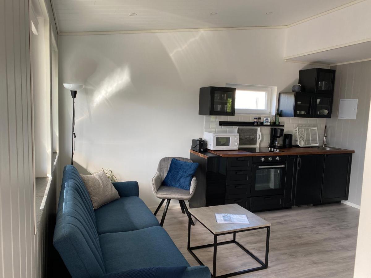 Feriehus Med Sjoutsikt Satra Exterior foto